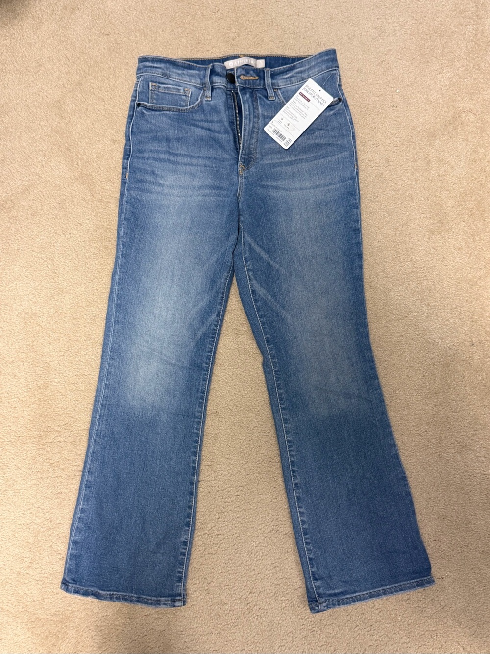 NWT Athleta Sculptek Crop Kick Flare Jeans Morro Wash Size 6